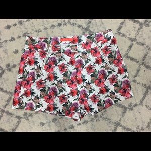 Lulumari floral shorts